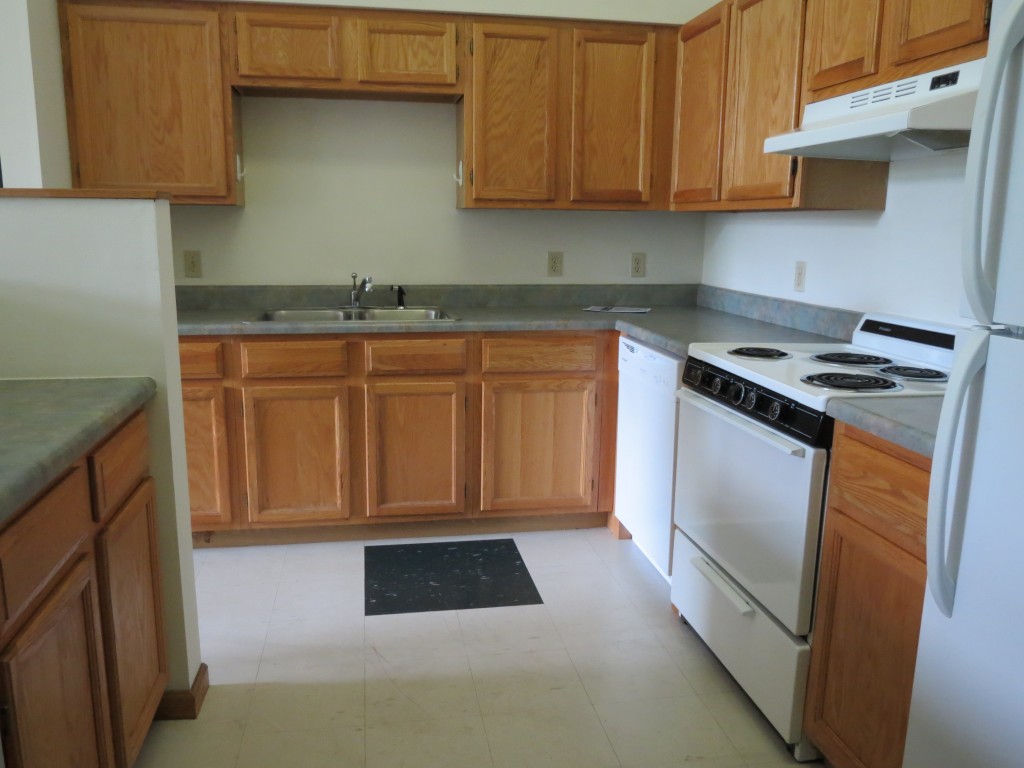 701E9Kitchen3-e1411051646199