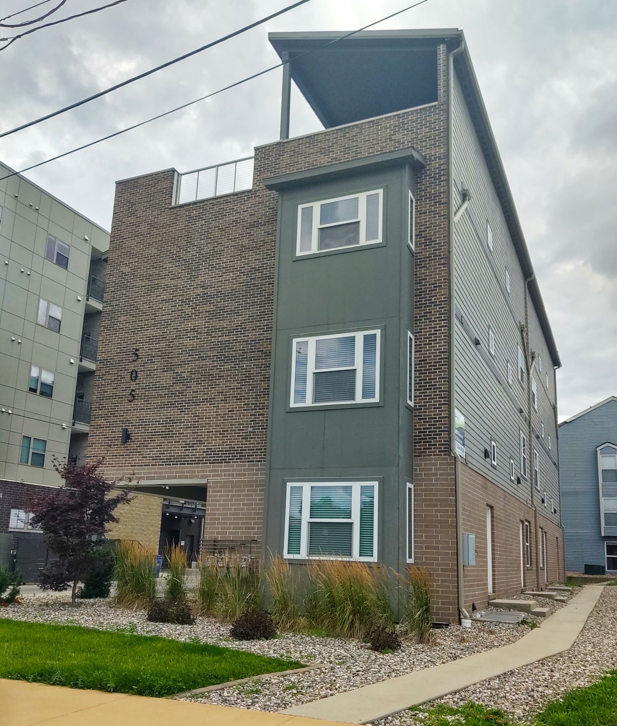 Exterior 1