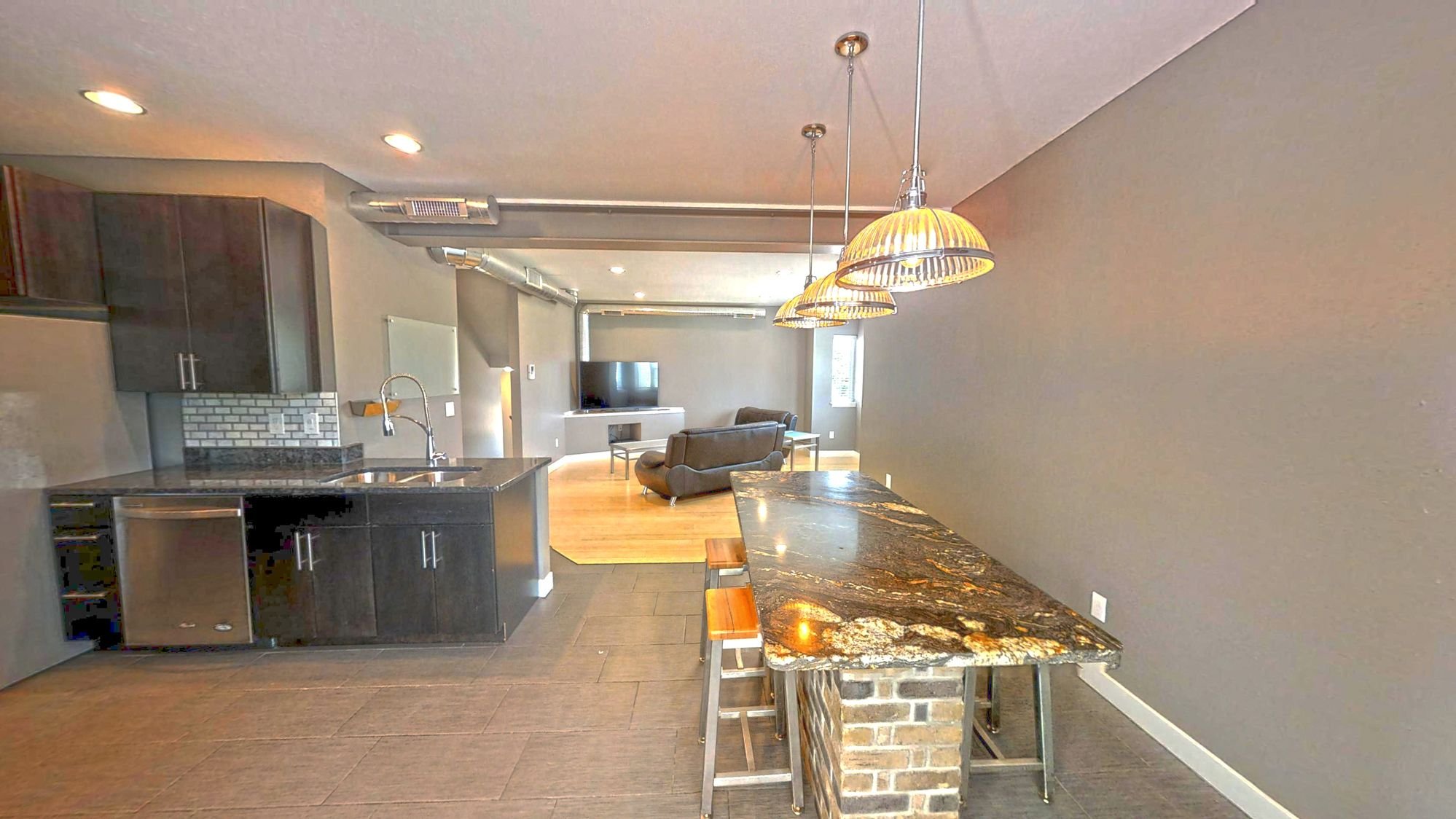Kitchen thru