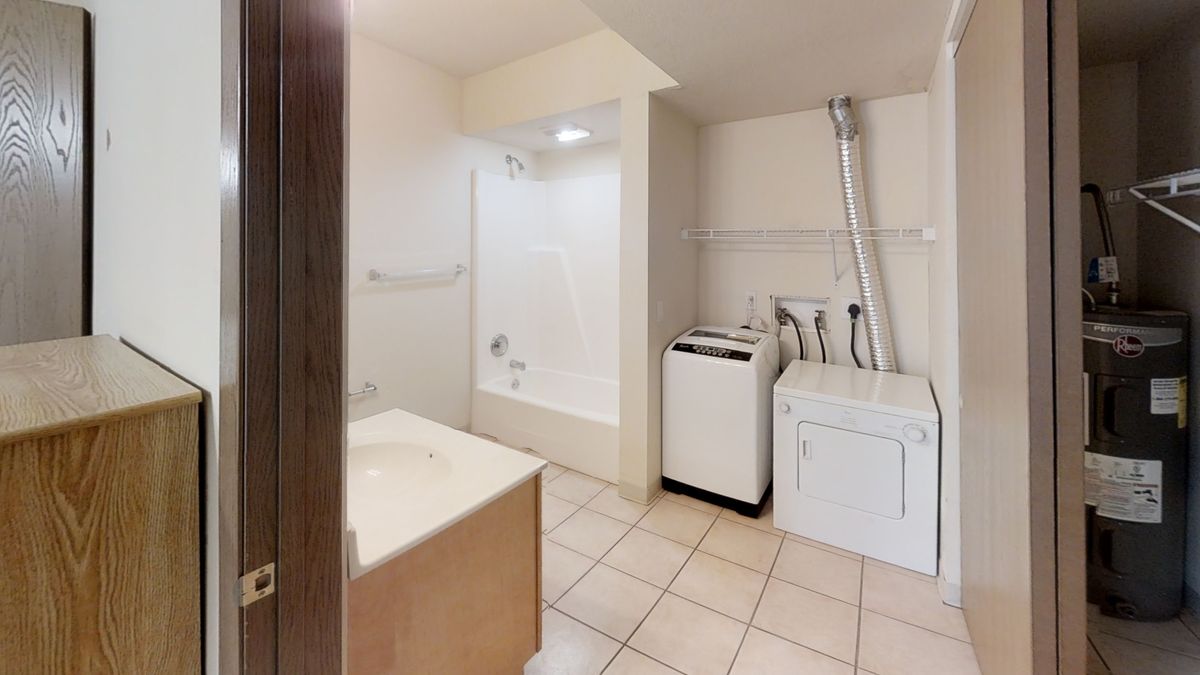 Welcome-To-508-S-First-St-201-Bathroom
