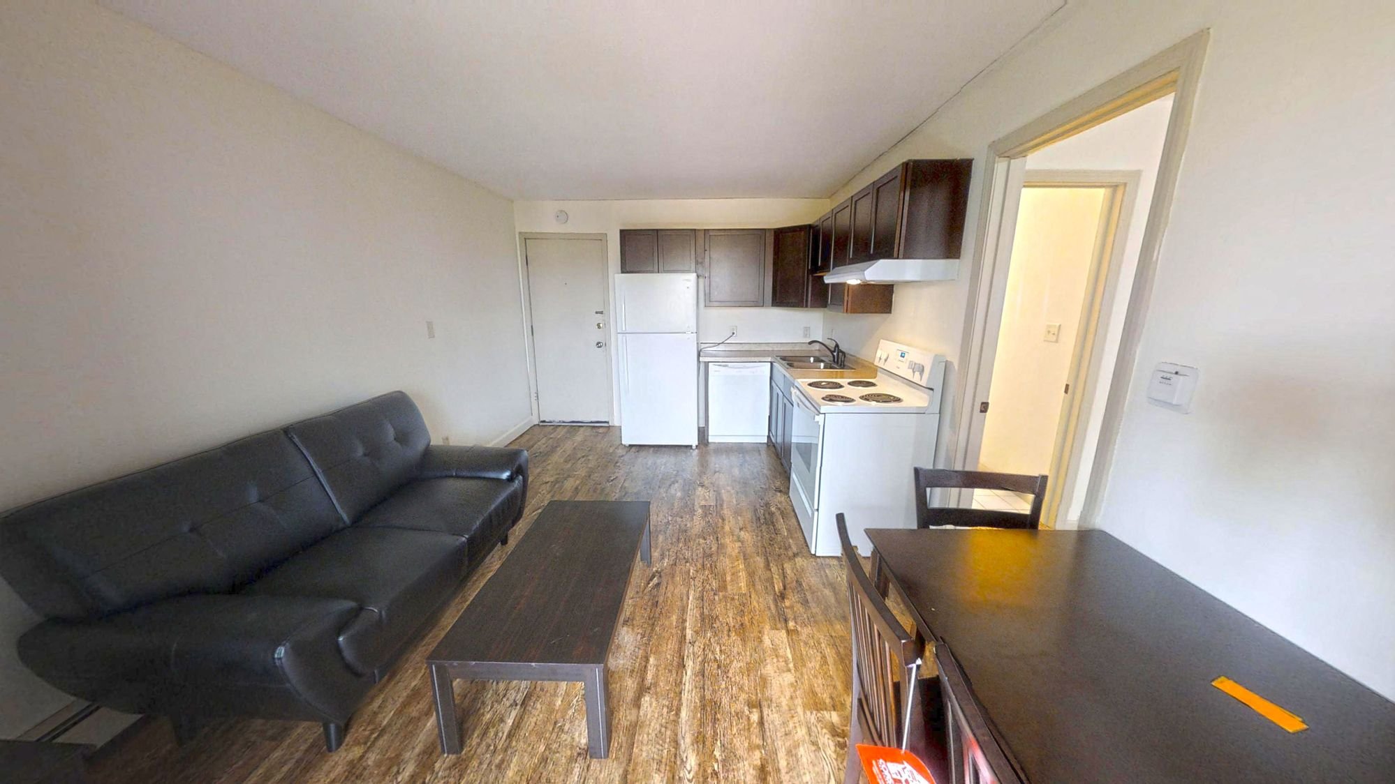 Kitchen to LV