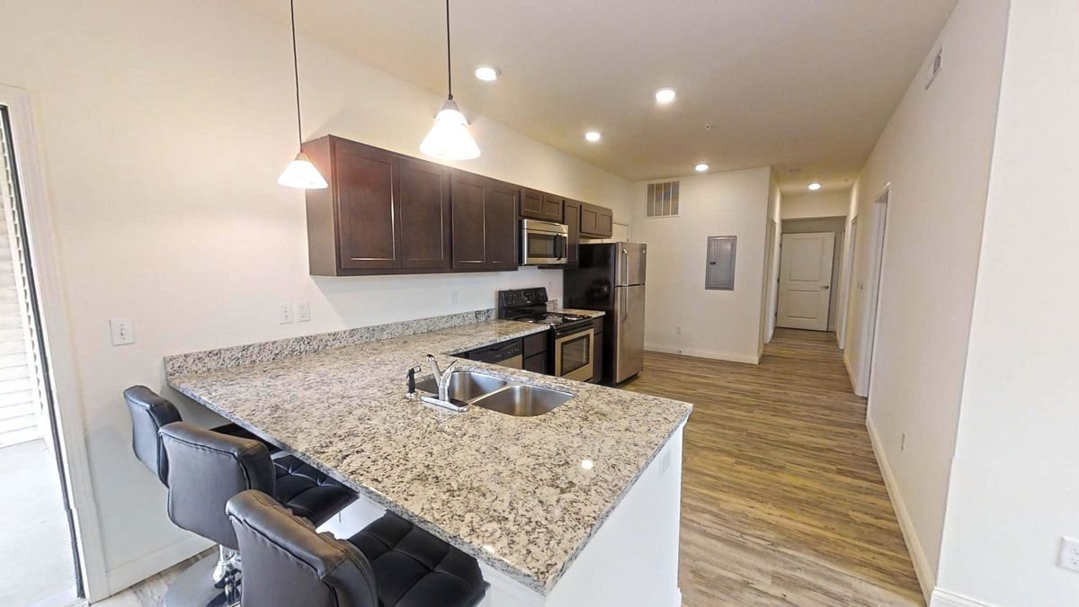 Kitchen 1-1