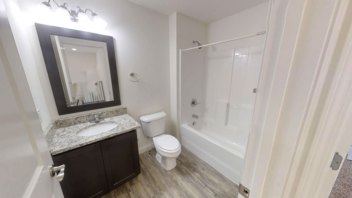 Full bath floor 2
