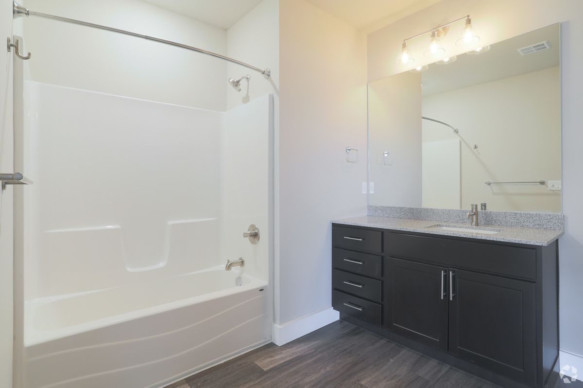 fields-south---price-slash---champaign-il-3-br-2-ba---bathroom