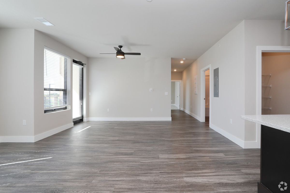 fields-south---price-slash---champaign-il-3-br-2-ba---living-room 1