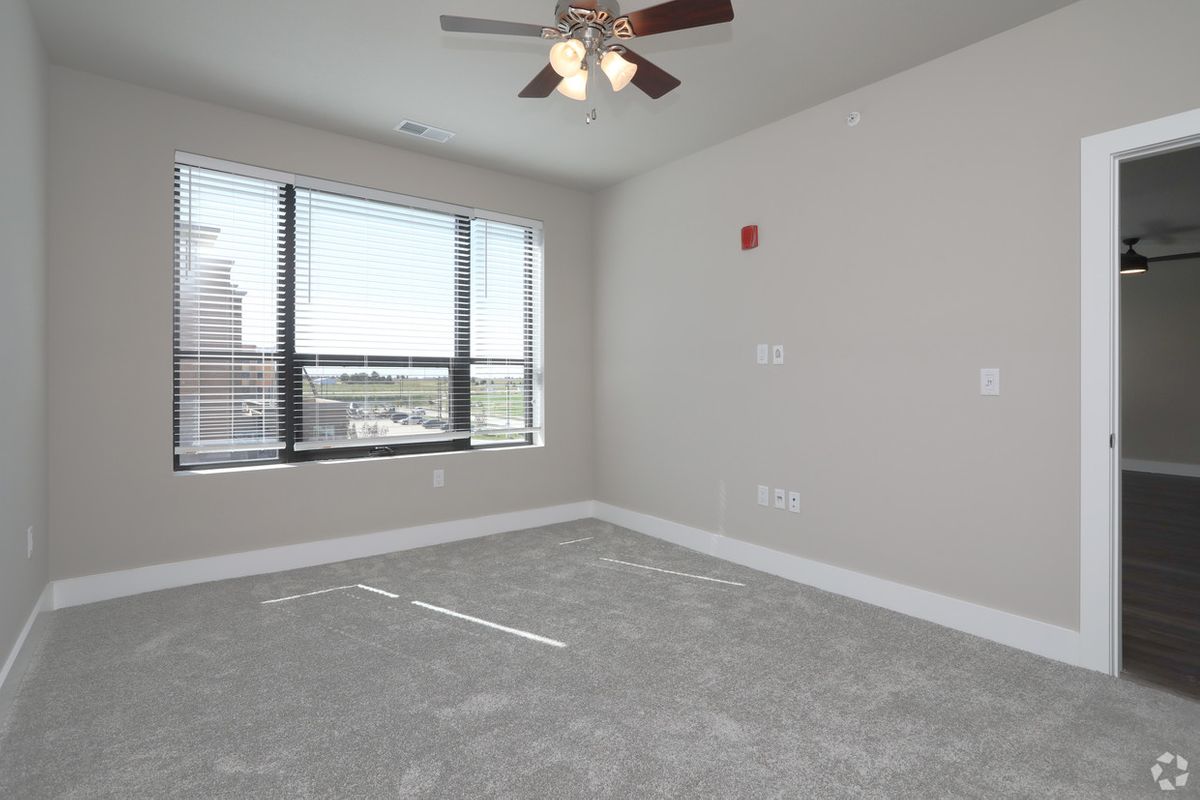 fields-south---price-slash---champaign-il-3-br-2-ba---master-bedroom
