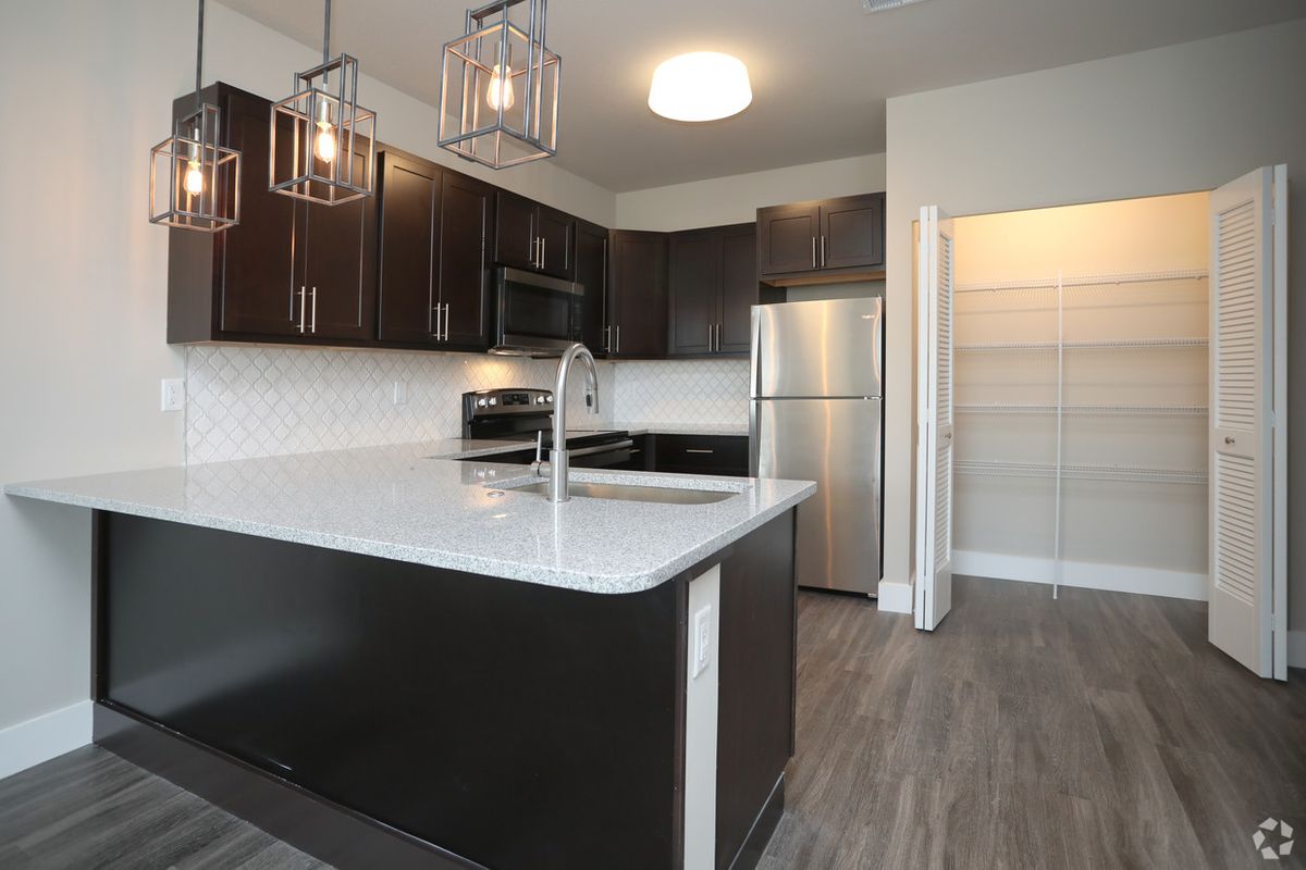 fields-south---price-slash---champaign-il-2-br-2-ba---kitchen
