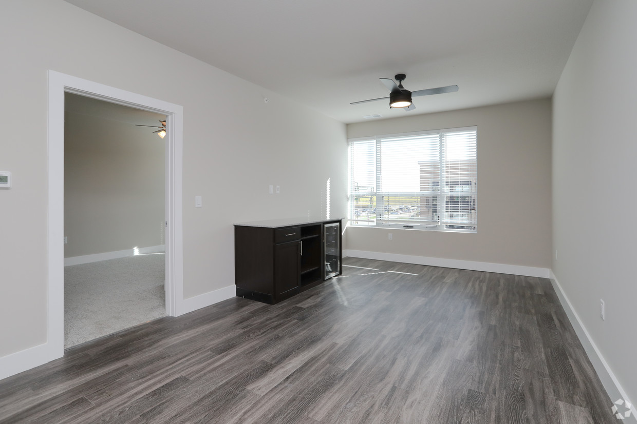 fields-south---price-slash---champaign-il-2-br-2-ba---living-room 1