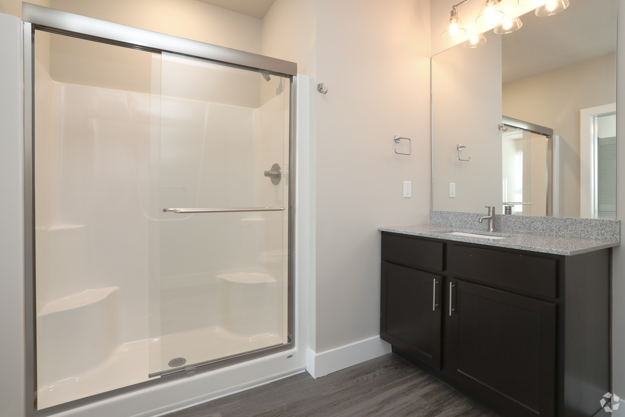 fields-south---price-slash---champaign-il-2-br-2-ba---master-bathroom