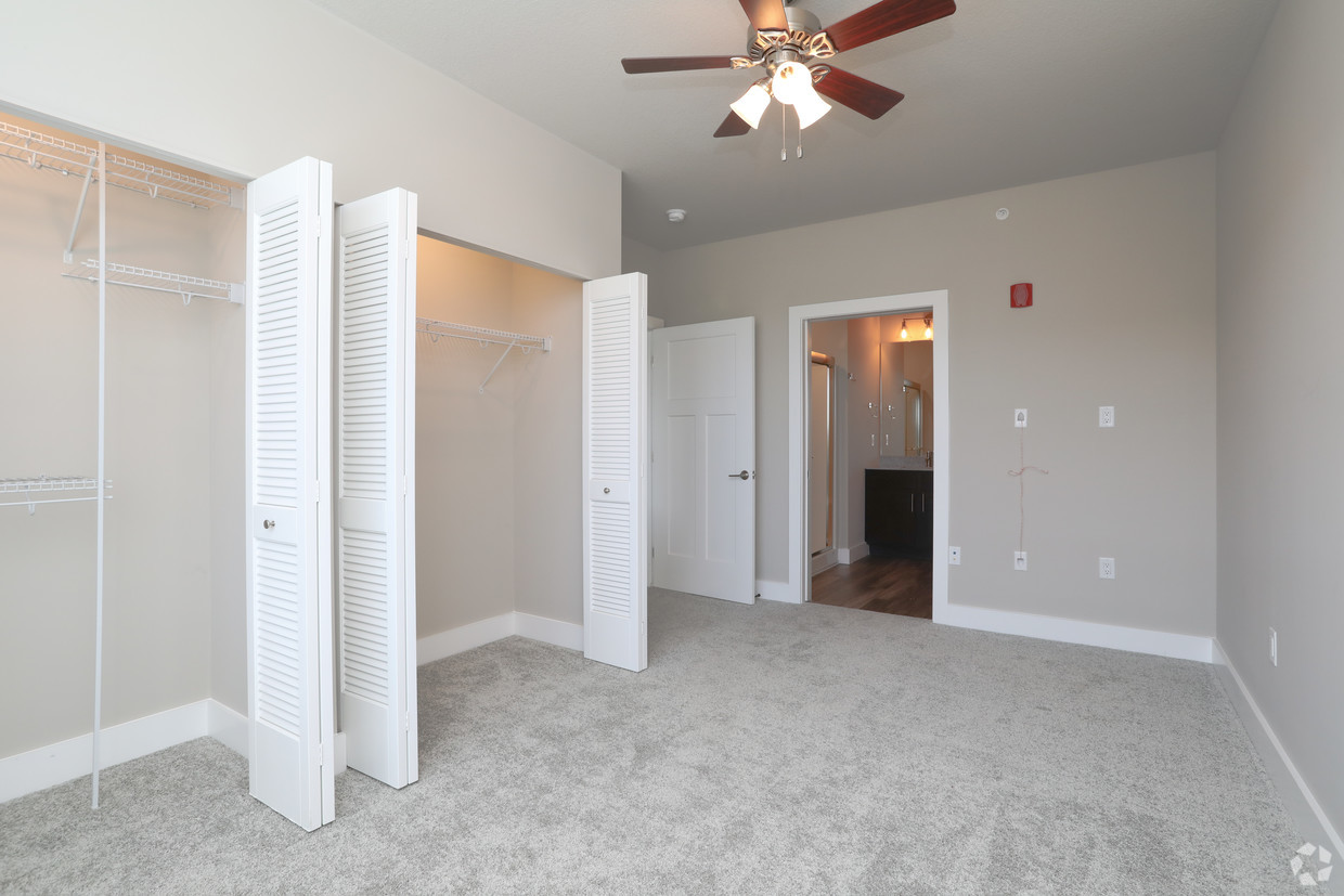 fields-south---price-slash---champaign-il-2-br-2-ba---master-bedroom