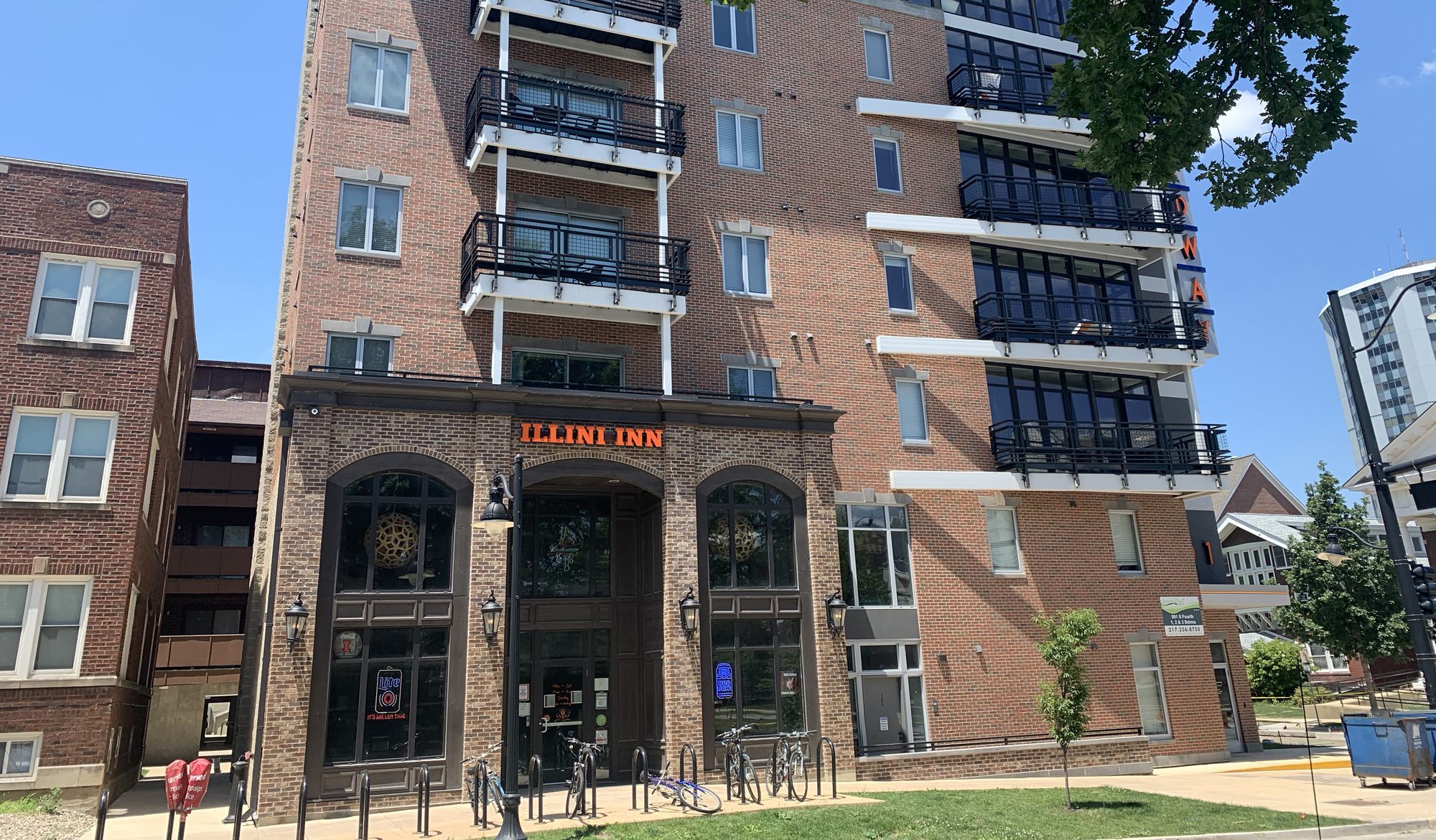 exterior 4_crop_1000_691_crop_1000_585