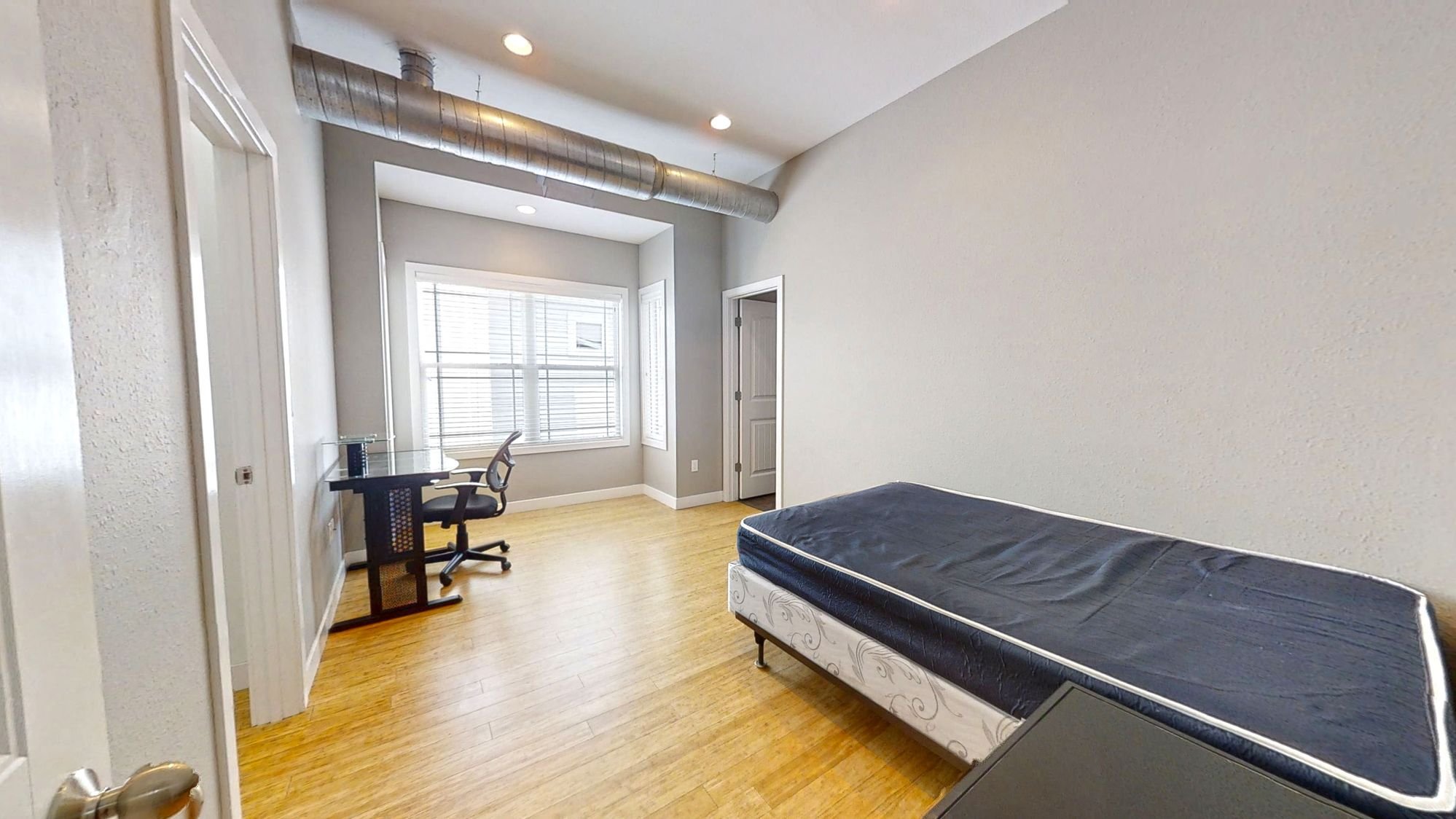 Bedroom 10