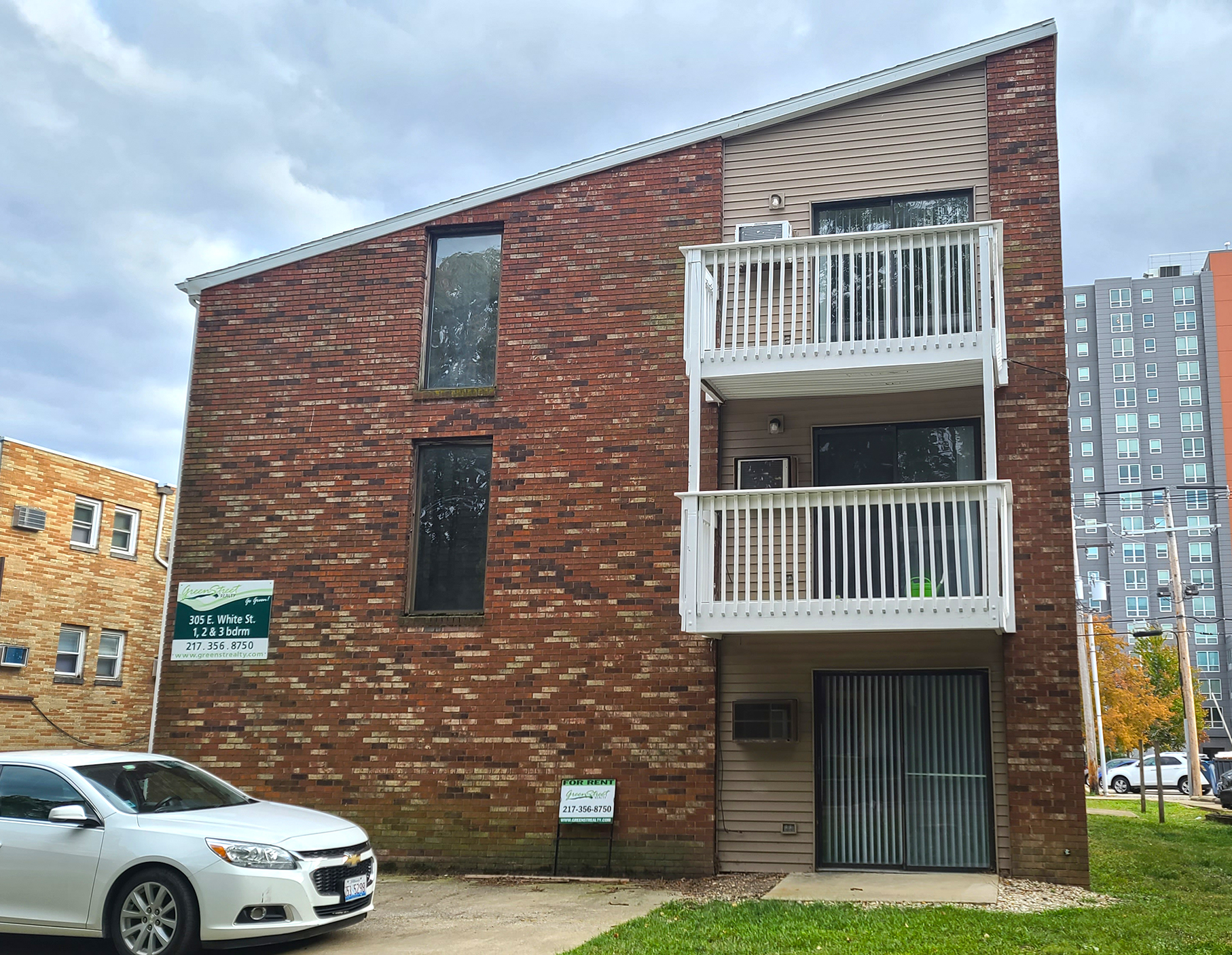 305  White St Ext