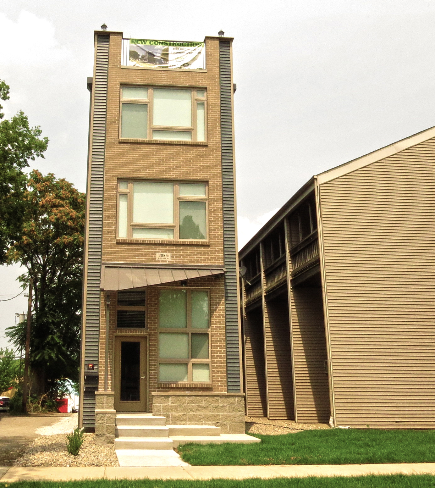 308.5 E Clark Ext