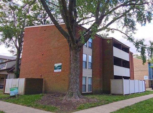 1011 W Stoughton Ext 2