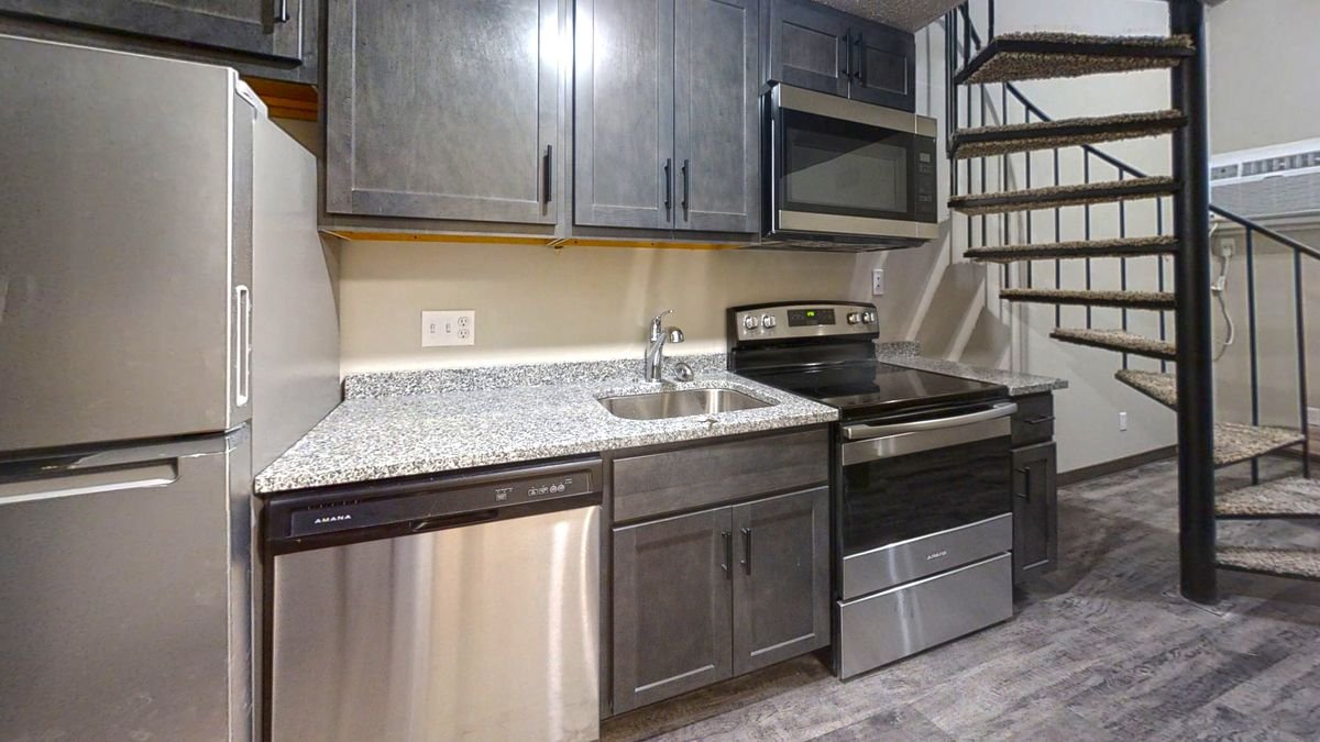 Kitchen 1