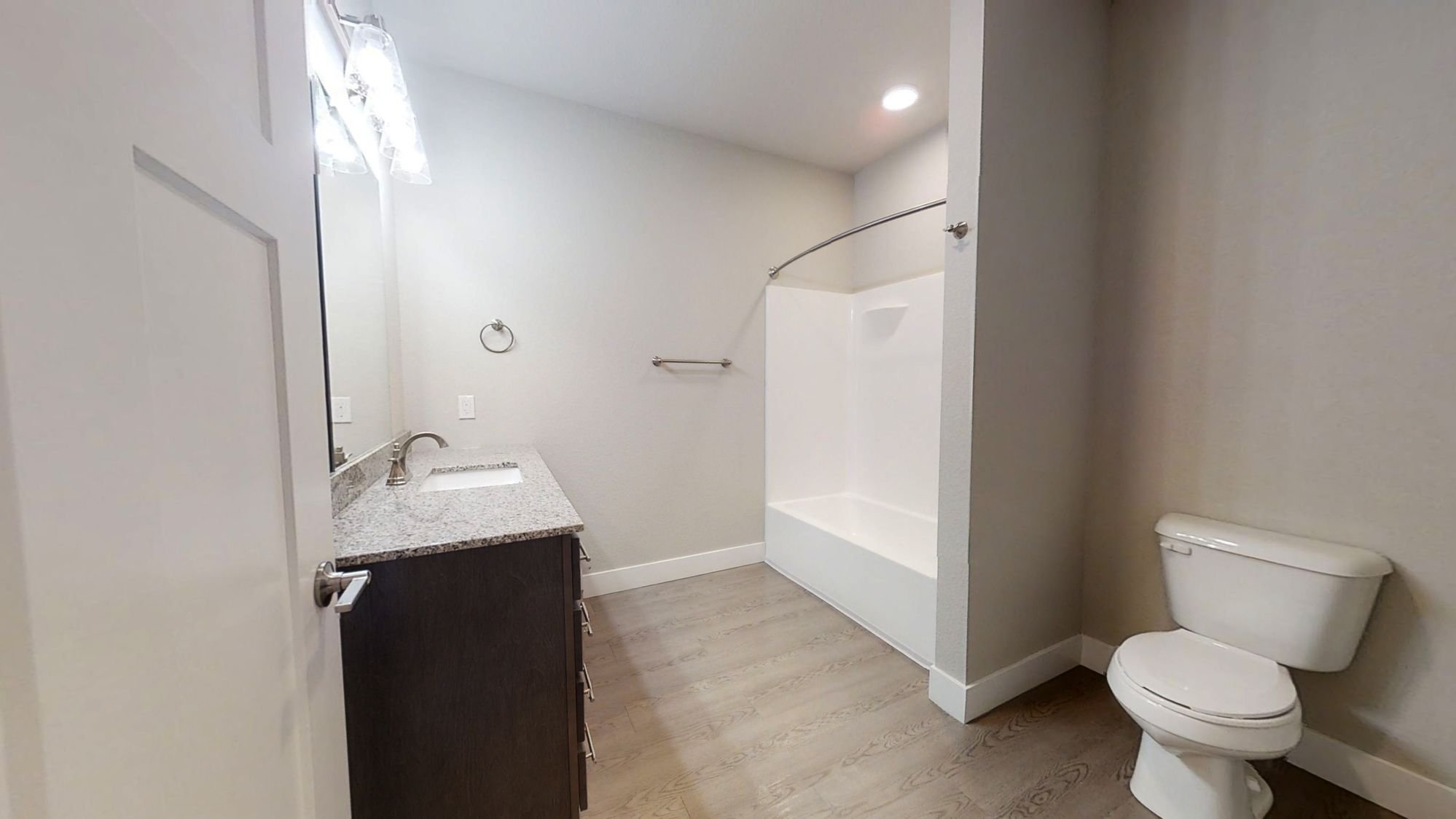 Bedroom Suite Bath