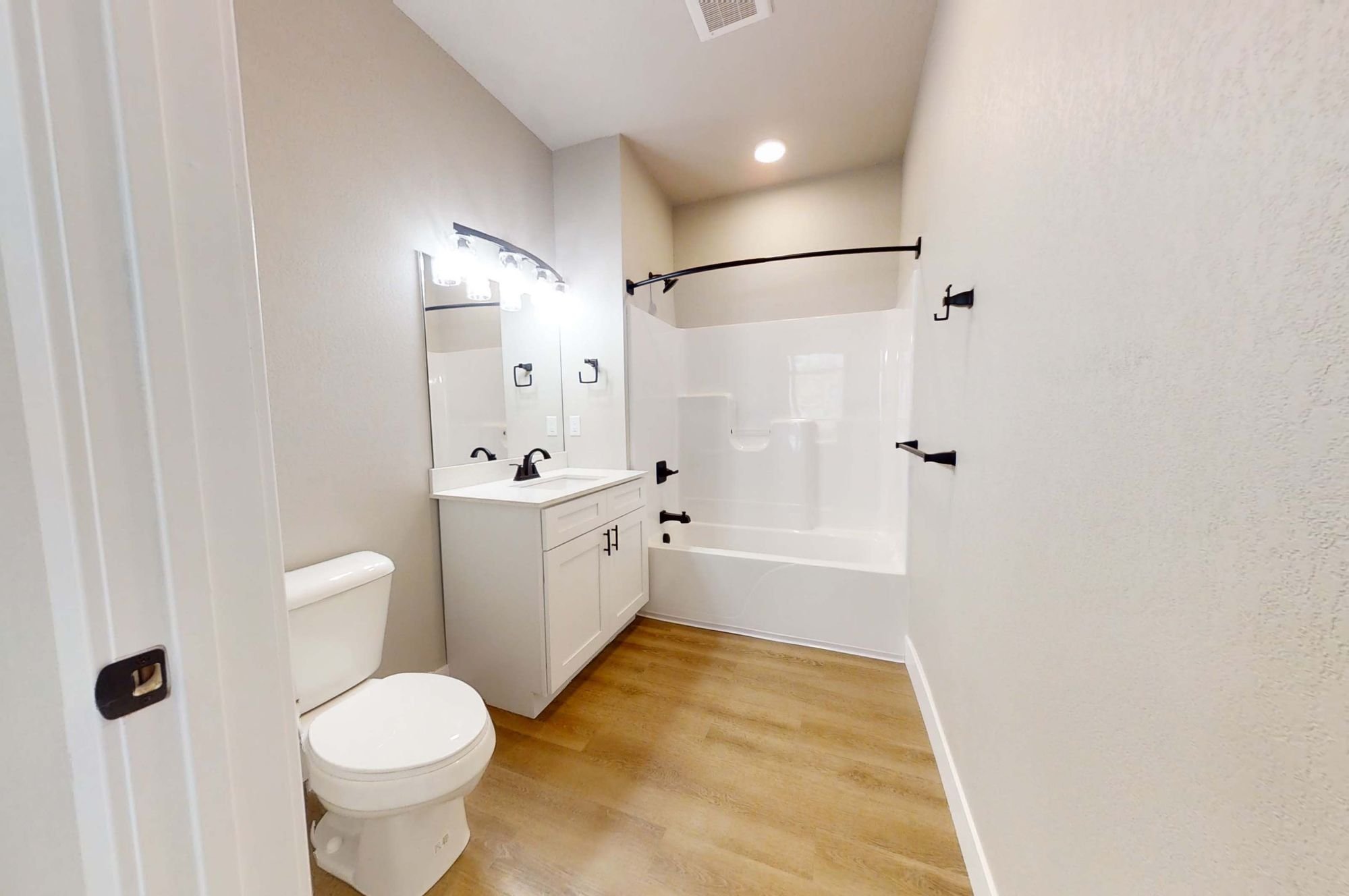 Bedroom 1 bath 1