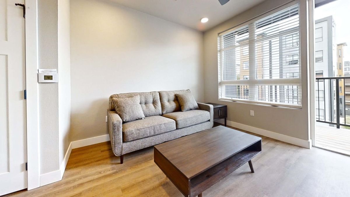 711-S-Fourth-St-403-Living-Room
