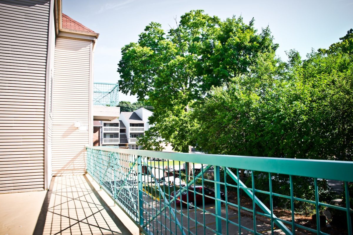 balcony