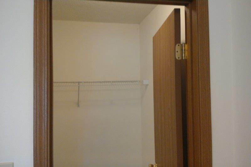 8082BRCloset