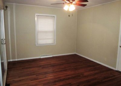 801-Breen-Master-Bedroom-400x284