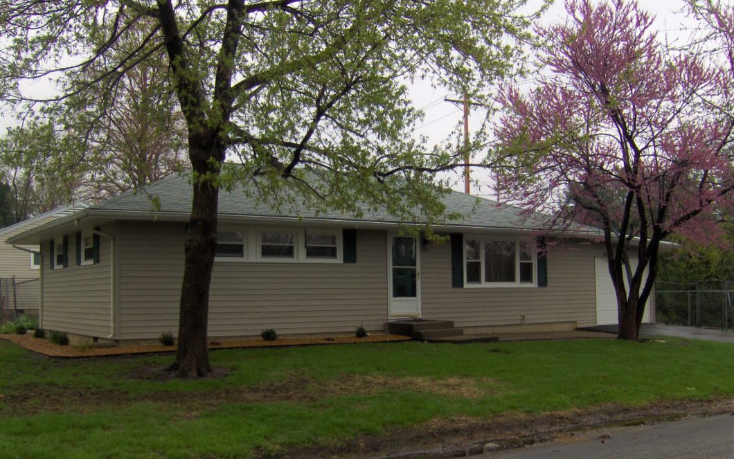 512-Breen-Front-Exterior-1060x663
