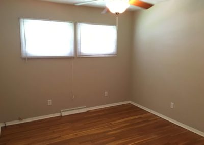 512-Breen-Bedroom-400x284