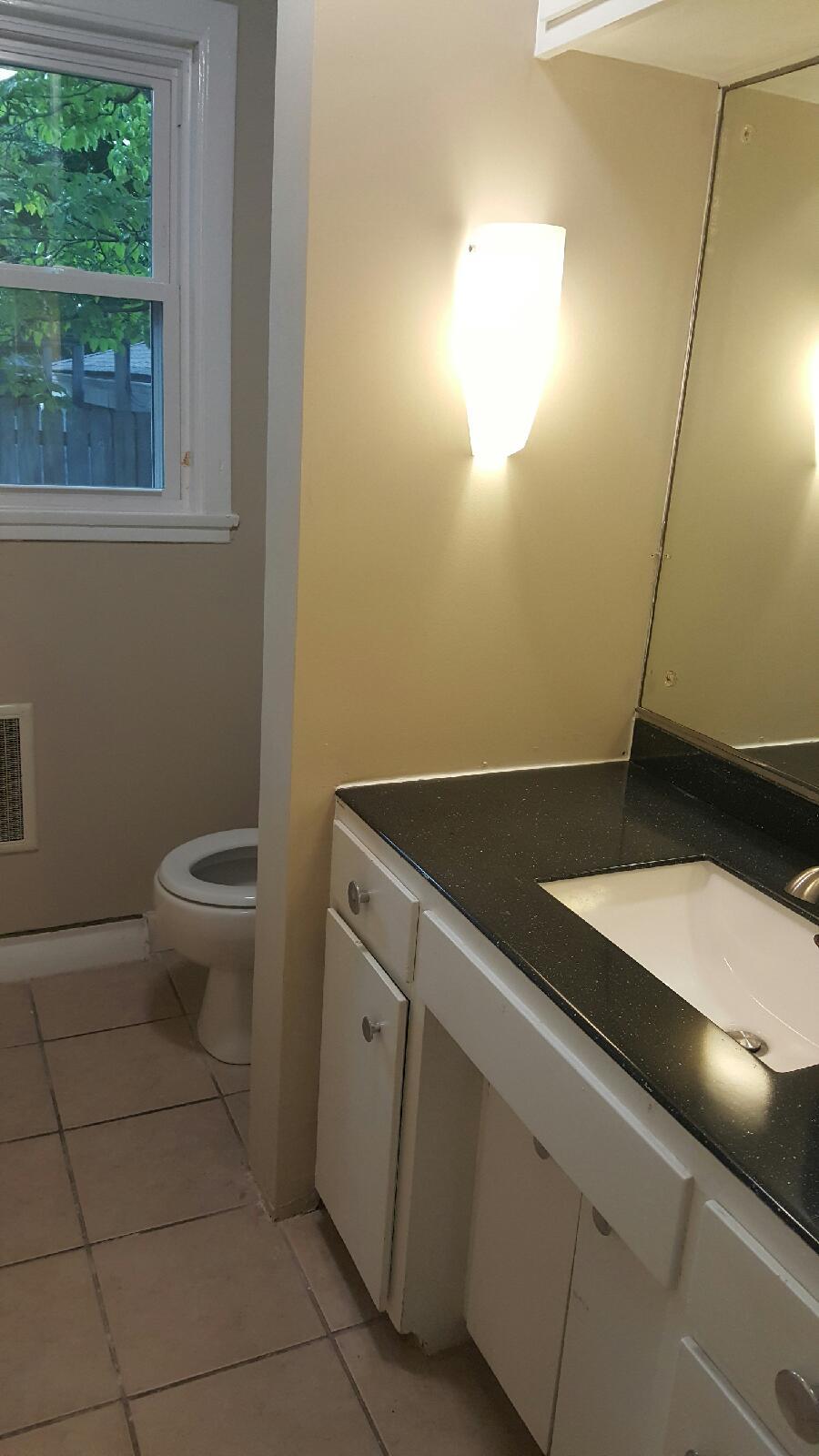 511-breen-bathroom