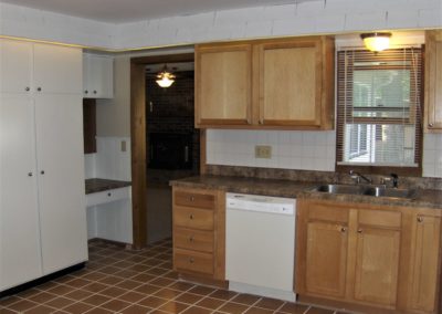 717-Balboa-Kitchen-Cabinets-400x284