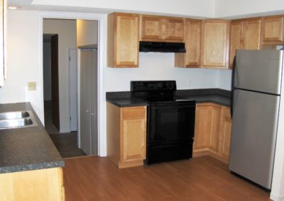 2702-Southwood-Kitchen-Stove-Fridge-Area-400x284