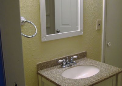 1804-Park-Haven-Bathroom-400x284