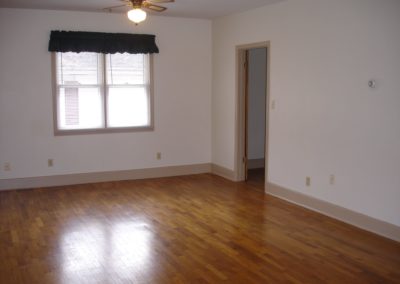 325-N.-Fair-Living-Room-400x284