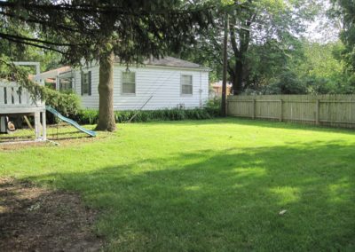 1001-S.-Pine-Backyard-400x284