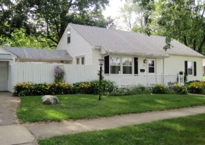 1001-S.-Pine-Front-Side-View-400x284