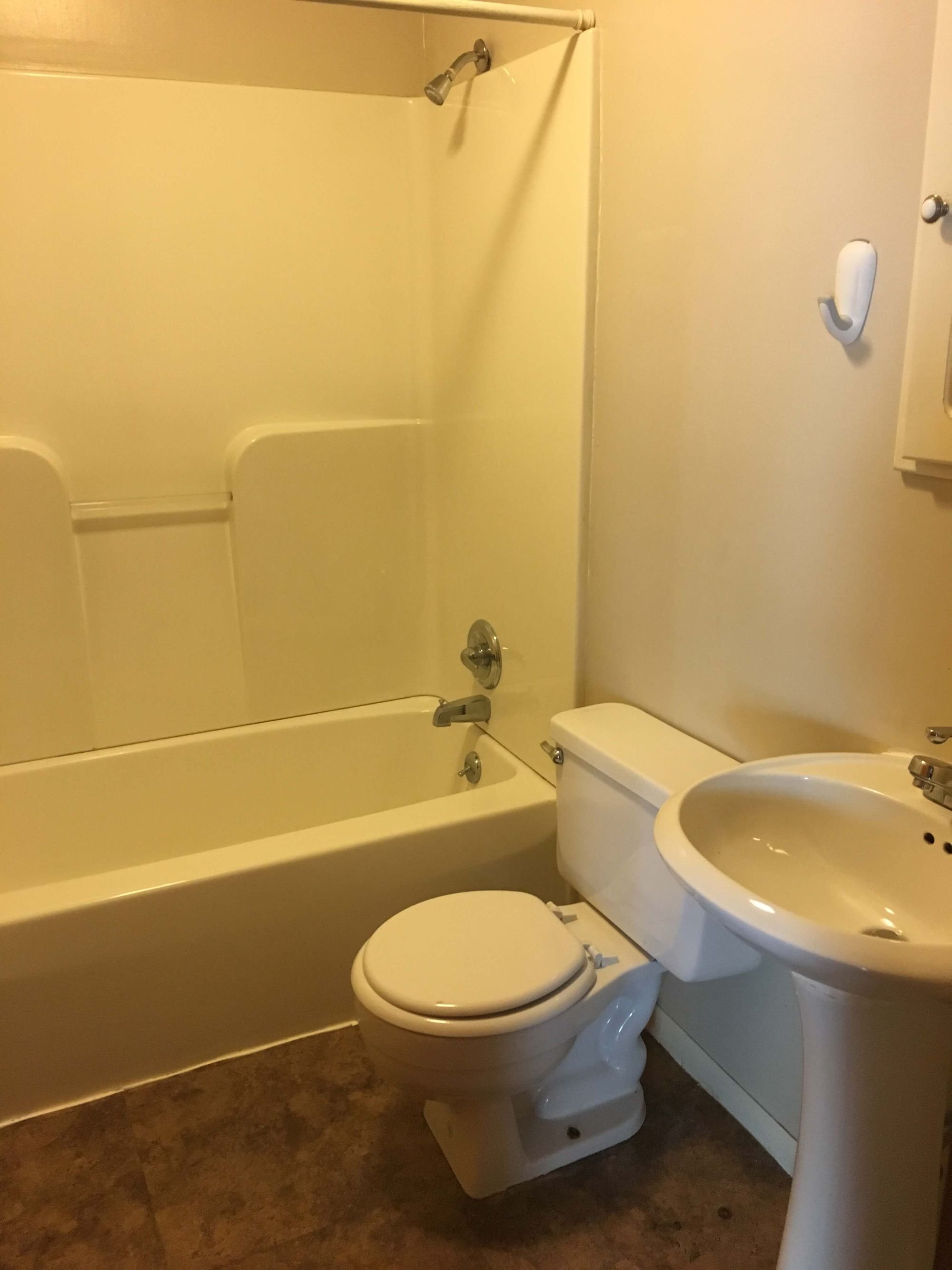 1415-Cambridge-Bathroom