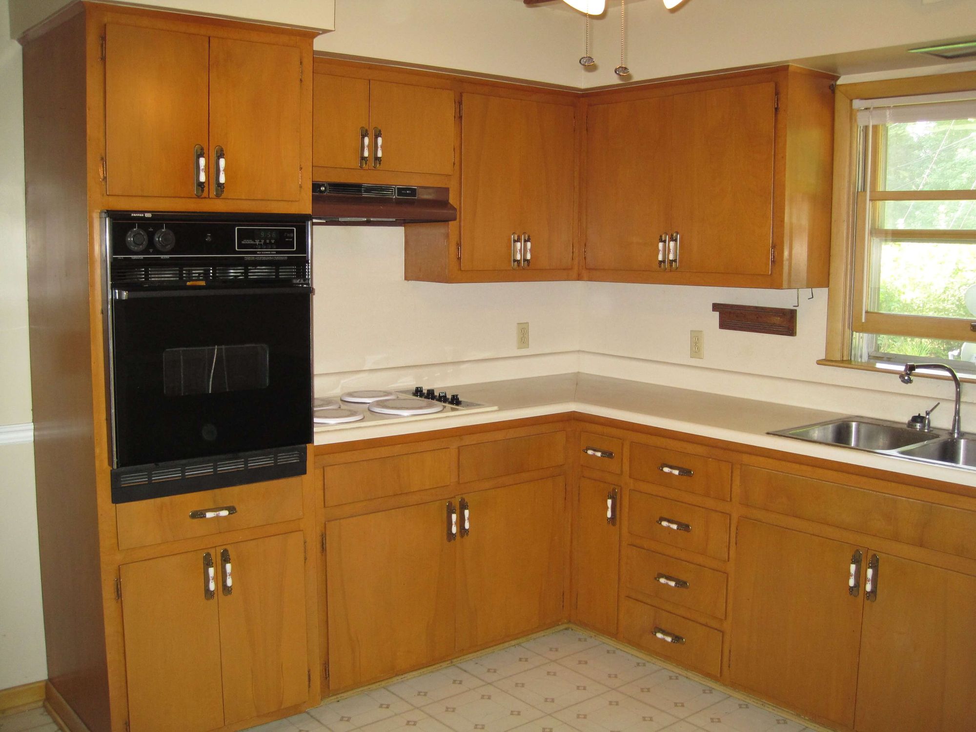 1107-Broadmoor-Kitchen