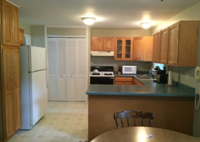 1005-Devonshire-Kitchen-Overview-400x284