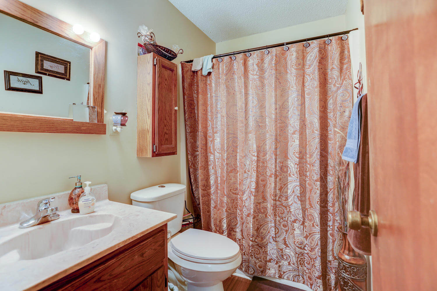Sadler-1809-Master-Bathroom