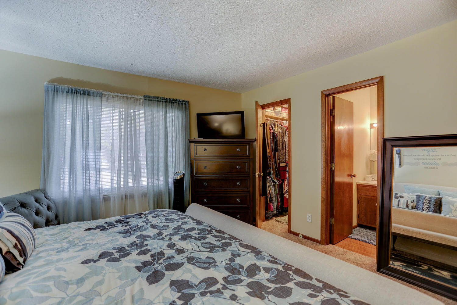 Sadler-1809-Master-Bedroom-Closet-Bath
