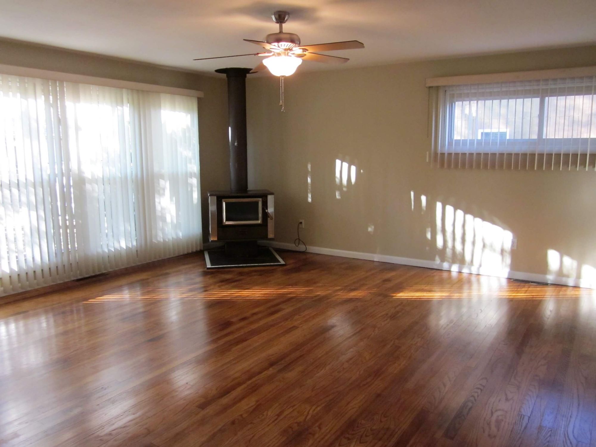 1808-Park-Haven-Living-Room