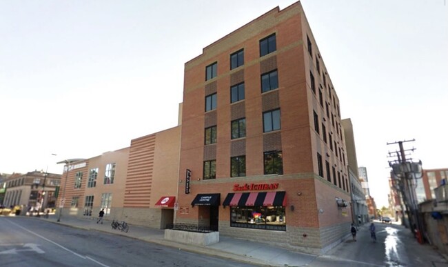 619-s-wright-st-champaign-il-building-photo