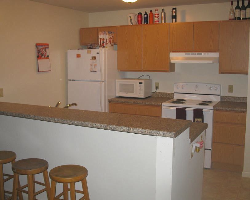 kitchen 2 bed
