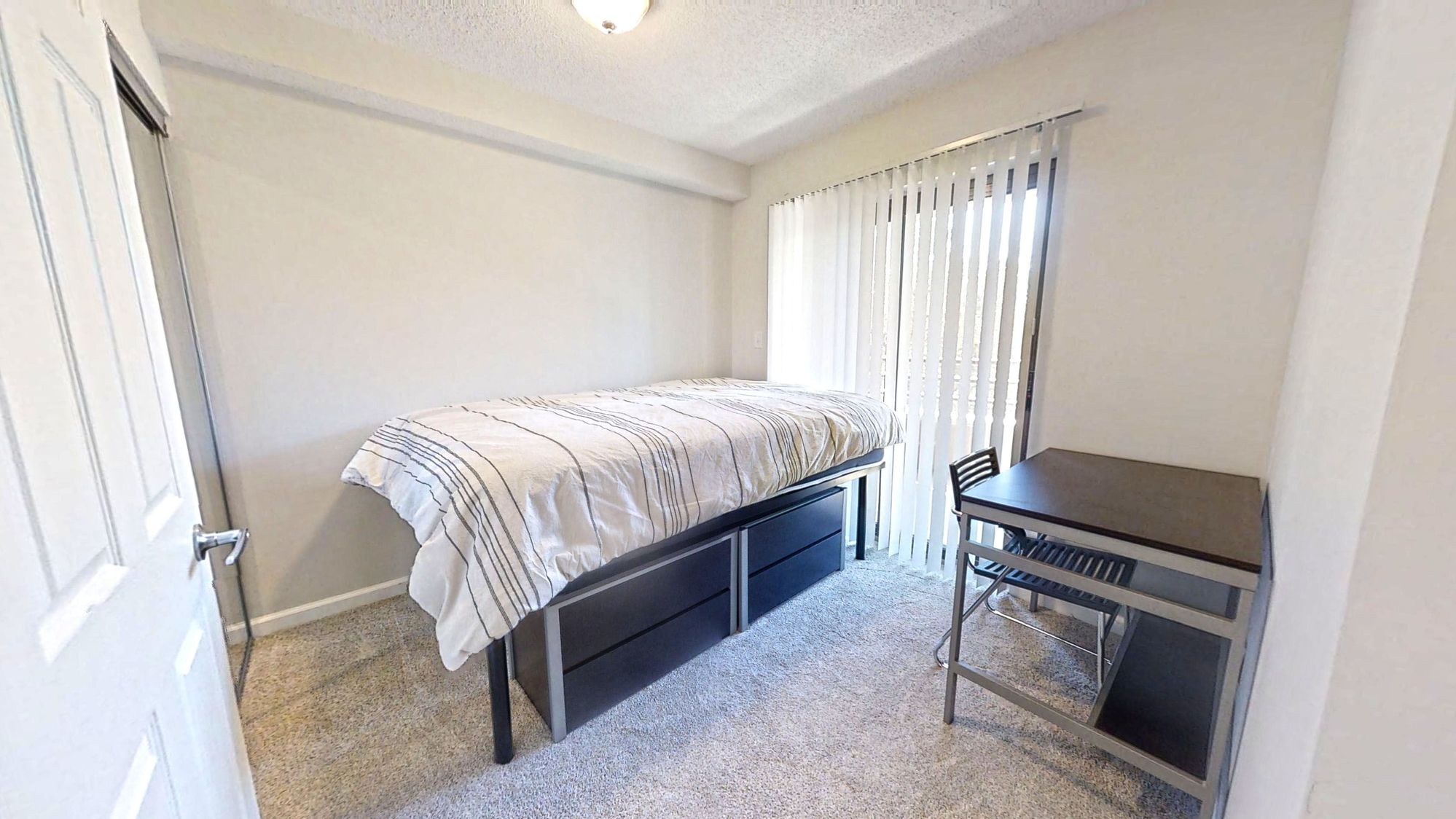 bedroom 2-1