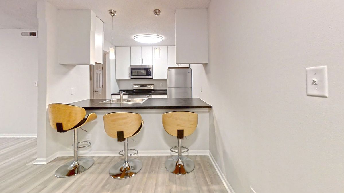 508-E-Clark-St-Apt-101-Kitchen