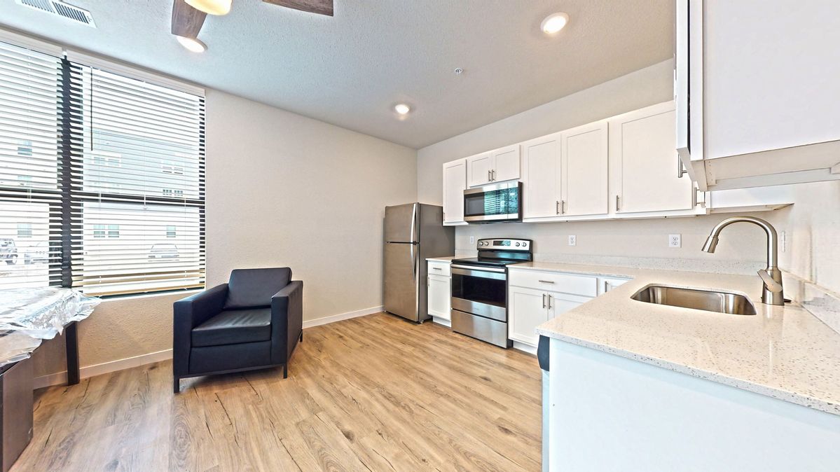 609-S-Randolph-St-103-07302022_123948