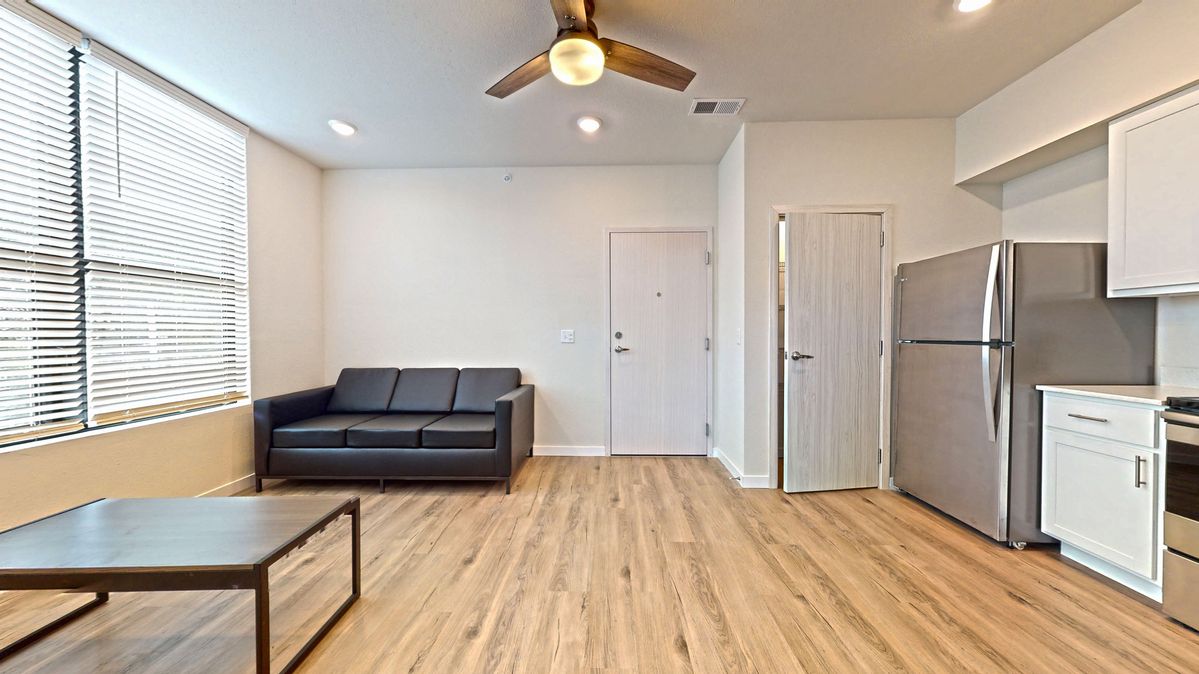 609-S-Randolph-St-306-07302022_125453