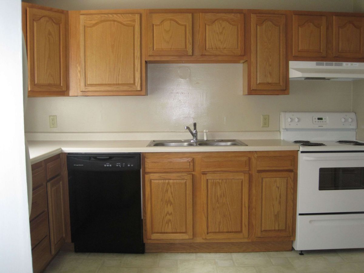 1706-W.-White-Kitchen 1