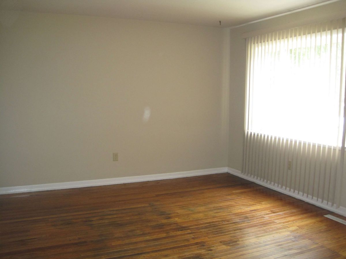 1706-W.-White-Living-Room 1