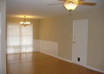 1714-Crescent-Dining-Area-400x284